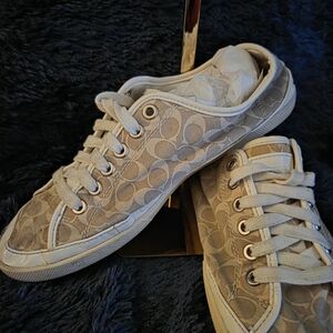 Coach Signature Sneakers Size 10 Tan Monogram Lace Up Shoes